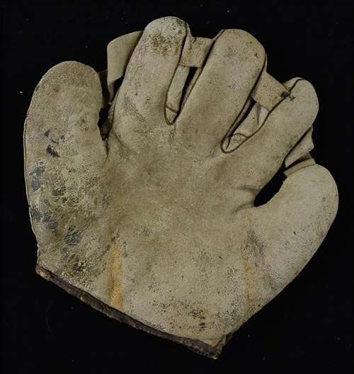c. 1910's Spalding Either Hand Glove Front